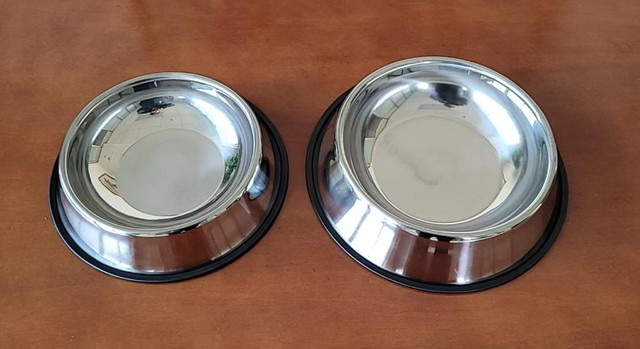 NEW 2 SET ANTI SKID STAINLESS PET BOWL S13650 in Other in Alberta