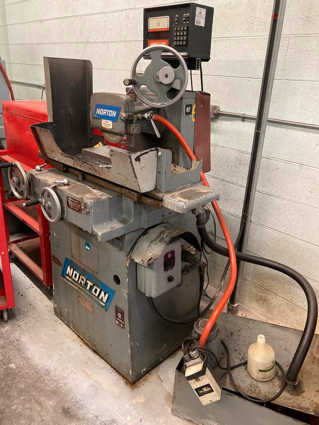 RECTIFIEUSE NORTON 6X12TS SURFACE GRINDER in Other Business & Industrial