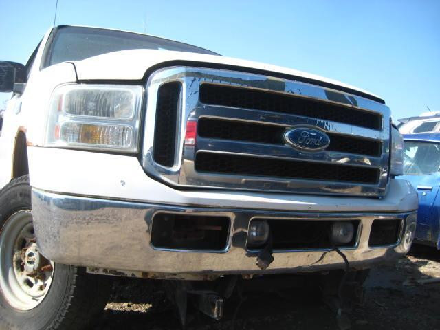 2007 2008 Ford F-250 Super Duty Lariat 5.4L 4X4 Automatic pour piece # for parts # part out in Auto Body Parts in Québec - Image 2