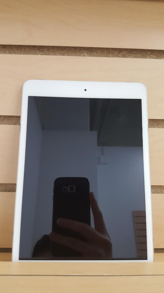 Apple iPad Mini 1st Gen 16GB New Charger 1 YEAR Warranty!!! Spring SALE!!! in iPads & Tablets in Calgary