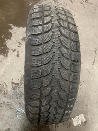 4 pneus dhiver P235/70R16 106S Multi-Mile Winter Claw Extreme Grip MX -0.5% dusure, mesure 12-12-12-12/32
