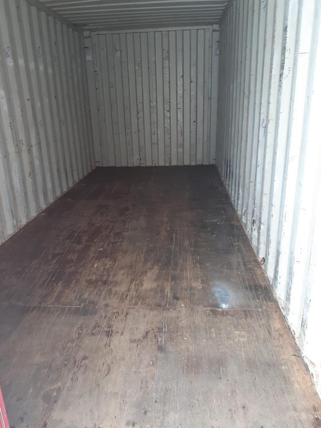 20’ Used Container 205012 in Storage Containers in Chatham-Kent - Image 3