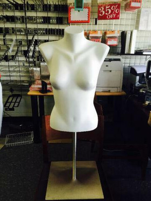 female form/ counter top mannequin/ bust form/ table top form City of Toronto Toronto (GTA) Preview