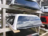 2015 - 2020 Ford F150 6ft6 UG Platinum White Leer 100XL Truck Cap
