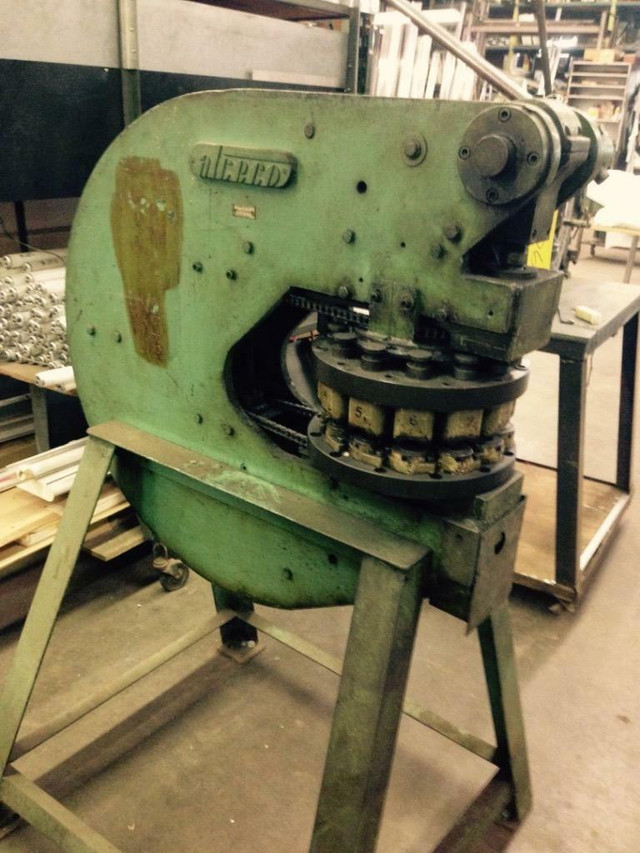 Punch. 12 station Alceco manual  turret type, sn 20949 in Other Business & Industrial in Ontario
