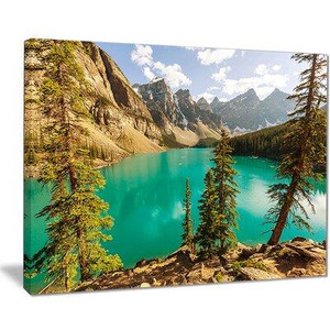 East Urban Home 'Moraine Lake in Banff National Park' Photographic Print on Canvas Canada Preview
