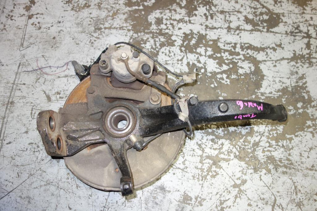 JDM Mazda 6 Spindle Knuckle Hub Caliper Front Passenger Right RH Speed 6 OEM 2006 2007 in Other Parts & Accessories in Longueuil / South Shore