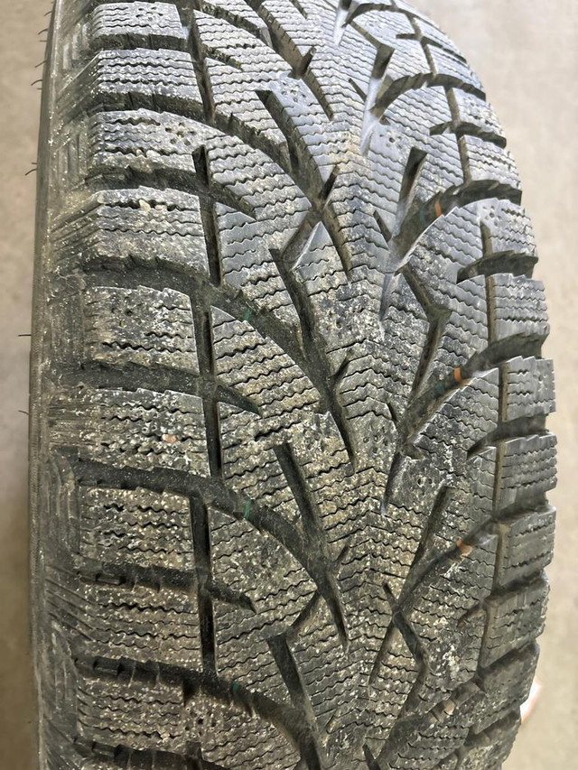 4 pneus dhiver P235/65R17 108T Toyo Observe G3 ice 0.0% dusure, mesure 12-12-12-12/32 in Tires & Rims in Québec City - Image 3