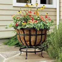 Plow & Hearth Coco Basket Steel Indoor/Outdoor Pot Planter