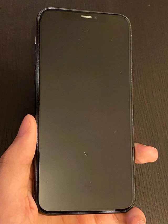 iPhone 11 Pro 256 GB Unlocked -- Buy from a trusted source (with 5-star customer service!) in Cell Phones in Québec City - Image 3
