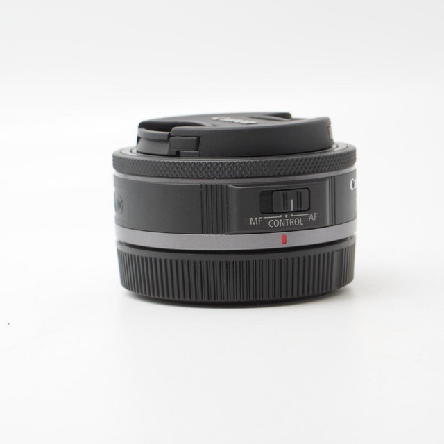 Canon RF 28mm f2.8 STM *Open Box* (ID - 2011) in Cameras & Camcorders - Image 3