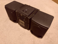 Vintage JVC PC-X102BK AM/FM/CD Portable Stereo ***NO POWER***