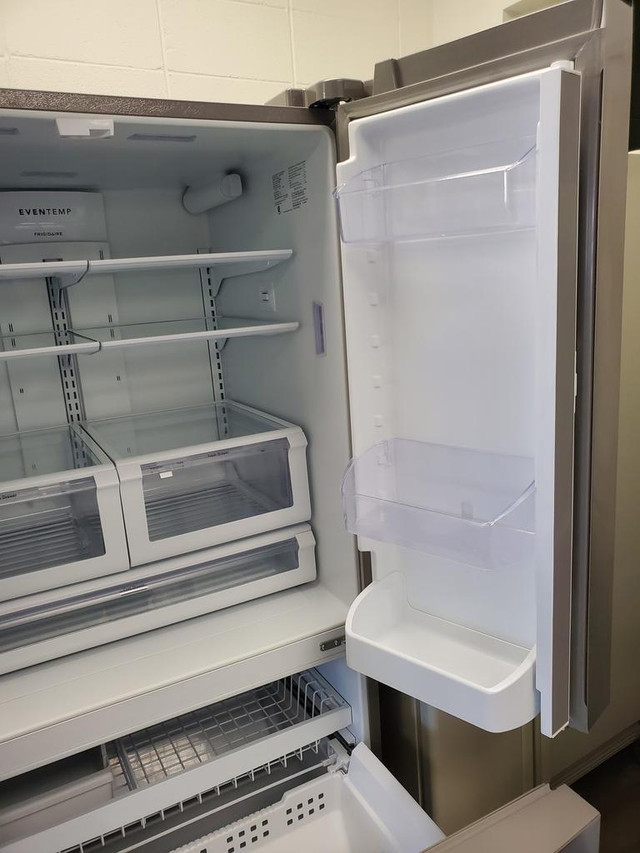 Stainless steel Frigidaire fridge French door (36 wide), 6 months warranty in Refrigerators in Calgary - Image 4