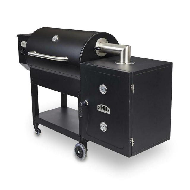 Louisiana Grills® LG900C1 Champion Wood Pellet Grill with Smoke Box & Front Shelf dans BBQ et cuisine en plein air - Image 4