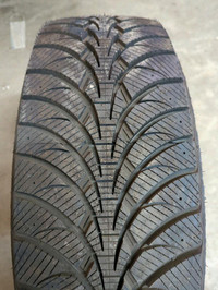 4 pneus d'hiver neufs P245/70R16 107S Goodyear Ultra Grip Ice WRT