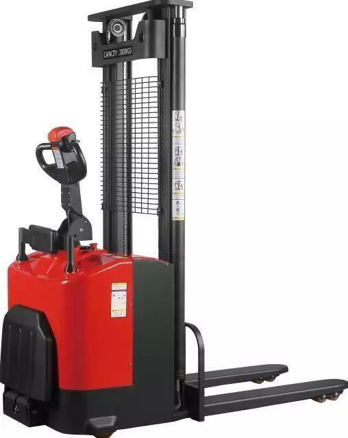 Finance available : Brand new Ride Electric straddle stacker 3306 lbs  With warranty in Other Business & Industrial - Image 4
