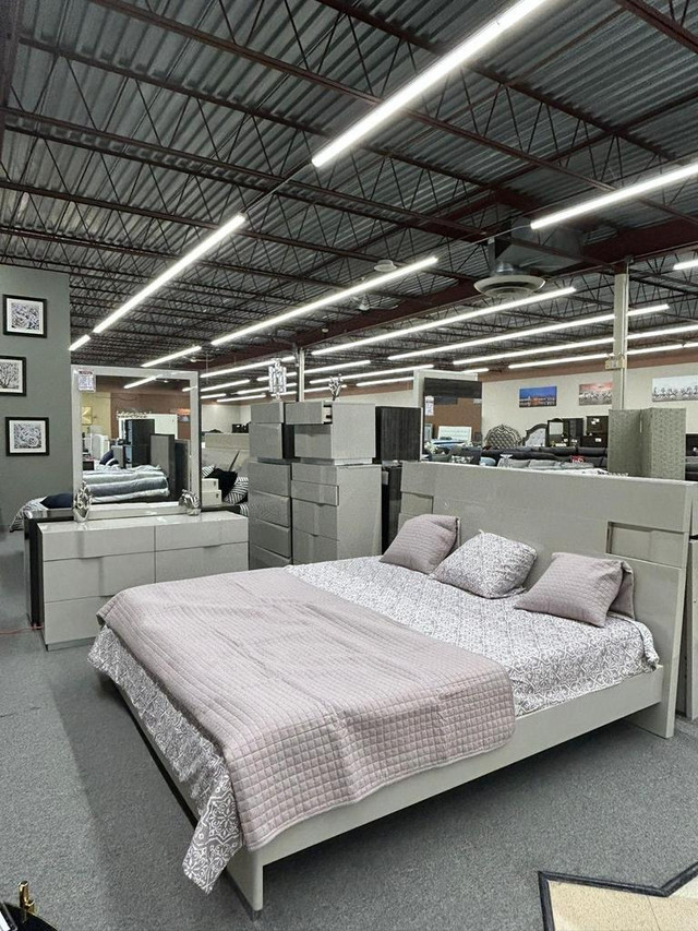 CLEARANCE SALE ON BEDS AND BEDROOM SETS ON 70% IN STORE in Beds & Mattresses in Ontario
