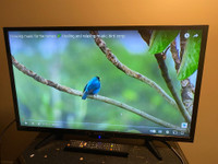 Used 32 Westinghouse WH32HW2490 Smart TV with HDMI, Can Deliver