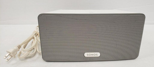 (49372-1) Sonos Play 3 Speaker in Speakers in Alberta