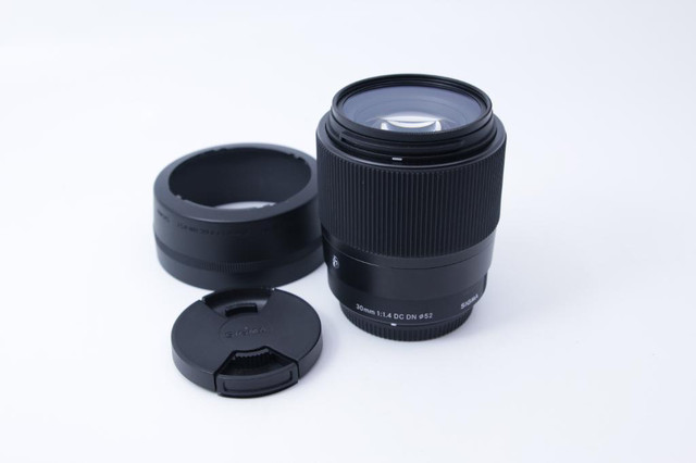 Sigma Contemporary 30mm f/1.4 DC DN for Micro 4/3 + filter + hood-Used   (ID-L1261(JG))   BJ PHOTO-Since 1984 in Cameras & Camcorders