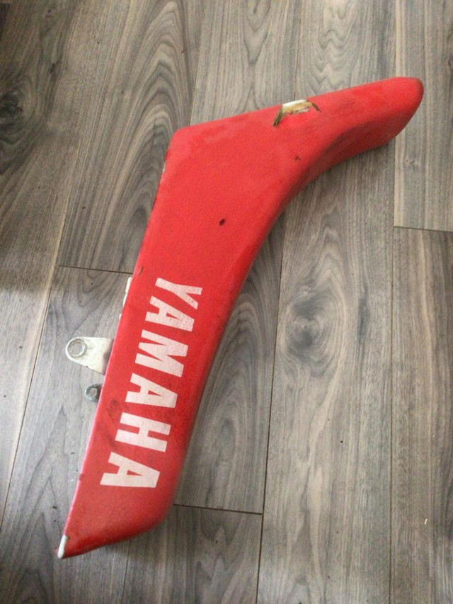 1988-1989 Yamaha YZ125 YZ250 YZ490 Seat in Motorcycle Parts & Accessories - Image 2