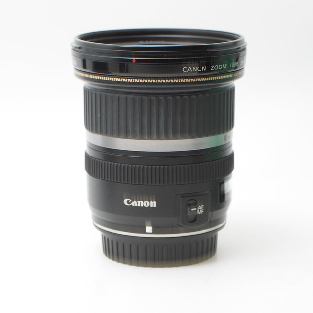 Canon EF-S 10-22mm f3.5-4.5 (ID - 2033) in Cameras & Camcorders - Image 3
