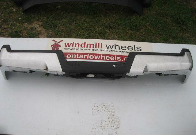 Factory Take Off Truck Bumpers - Best Selection @ Windmill Truck Caps dans Pièces de carrosserie  à Kitchener / Waterloo - Image 4