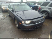 VOLVO   S 80  (1999/2006  FOR PARTS PARTS ONLY)