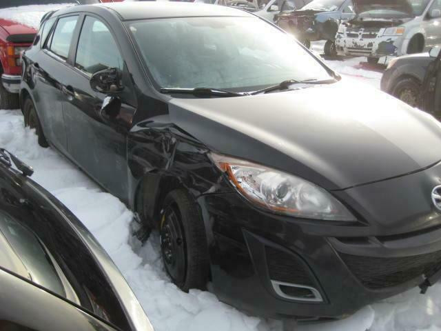 2011 mazda 3 # pour pieces # part out # for parts in Auto Body Parts in Québec