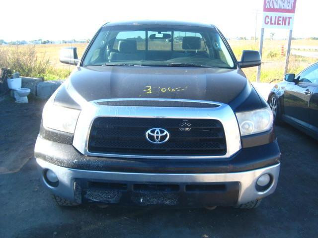 2007 Toyota Tundra 5.7L 4X4 Automatic pour piece # for parts # part out in Auto Body Parts in Québec