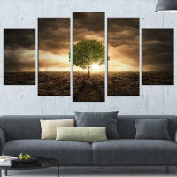 Design Art 'Lonely Tree Under Dramatic Sky' 5 Piece Wall Art on Wrapped Canvas Set
