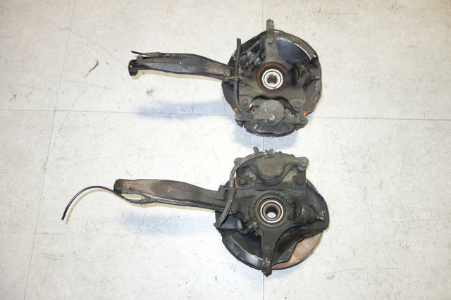 JDM Acura Integra 4x100 Front Spindles Hubs Calipers 1994-2001 DC2 OEM Genuine in Other Parts & Accessories - Image 2