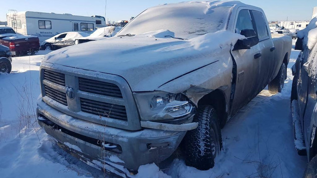 2012 Dodge Ram 3500 Pickup 6.7L Diesel 4x4 For Parting Out in Auto Body Parts in Saskatchewan - Image 2