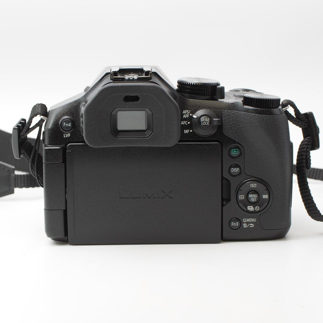 Panasonic Lumix FZ300 Camera (Open Box)  -  ID - 806 in Cameras & Camcorders - Image 3