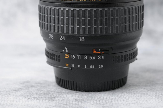 AF Nikkor 18-35mm F/3.5-4.5 D ED Nikon Lens (ID: 1644) in Cameras & Camcorders - Image 2