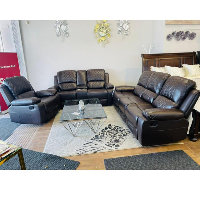 Real Leather Power Recliner Set! Huge Sale!! in Chairs & Recliners in Ontario - Image 4