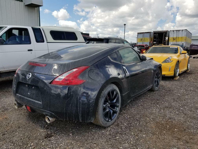 PARTING OUT 370Z in Auto Body Parts in Lethbridge - Image 4
