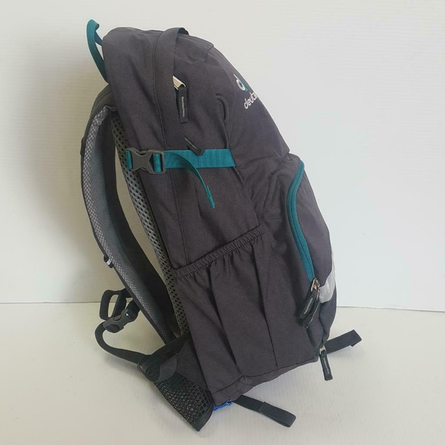 Deuter Bike Touring Daypack - 20L - Pre-owned - KXXKXT in Other in Calgary - Image 4