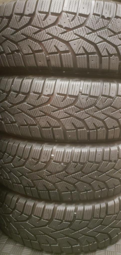 (TH47) 4 Pneus Hiver - 4 Winter Tires 175-65-15 General 9/32 in Tires & Rims in Greater Montréal
