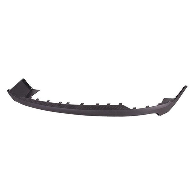 GMC Terrain Rear Lower Bumper Without Sensor Holes - GM1115124 in Auto Body Parts in City of Montréal