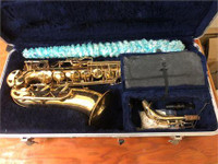 Vintage Conn Alto Saxophone Serial No: N181205 With Case And Mouthpieces
