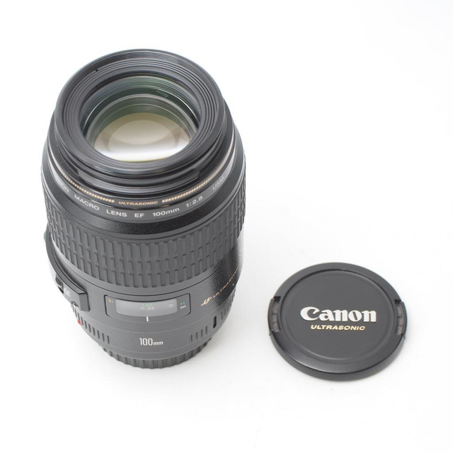 Canon EF 100mm f2.8 Macro USM (ID - 2038) in Cameras & Camcorders - Image 2