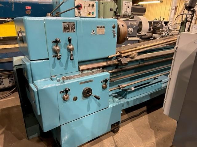 TOUR A FER TOS SN63C LATHE in Other Business & Industrial