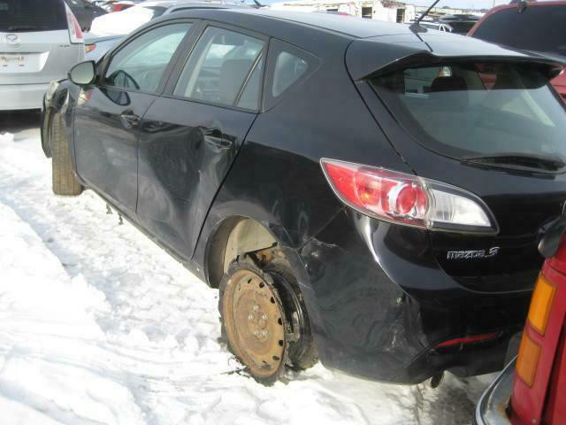 2011 mazda 3 # pour pieces # part out # for parts in Auto Body Parts in Québec - Image 4