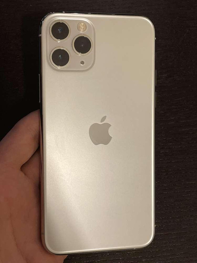 iPhone 11 Pro 64 GB Unlocked -- Buy from a trusted source (with 5-star customer service!) in Cell Phones in Québec City - Image 4