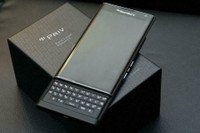 Blackberry Priv CANADIAN MODELS ***UNLOCKED*** New Condition with 1 Year Warranty Includes All Accessories