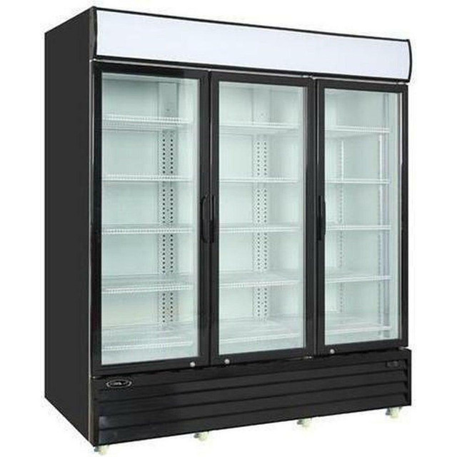 Refrigerateur 3 portes Vitree NEUF  BRAND NEW 3 Glass Door Refrigerator    Frigo Fridge in Industrial Kitchen Supplies in Québec