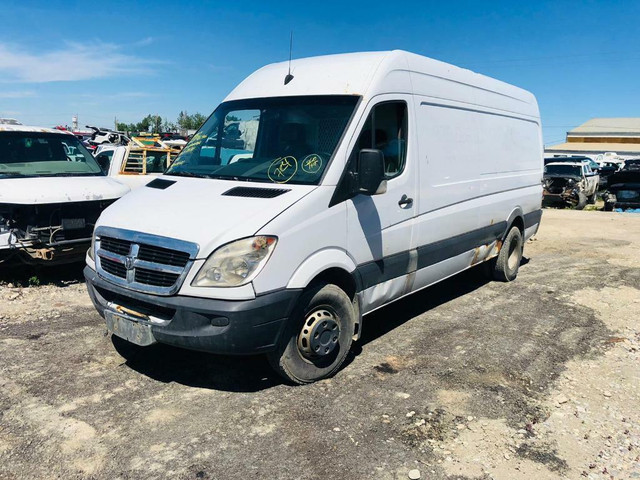 2007 Dodge Sprinter 3500 Van 3.0L Dually 170WB For Parting Out in Auto Body Parts in Alberta