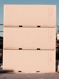 Conteneur maritime container