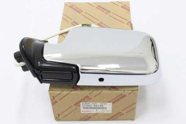Toyota Pickup 1989-1991 4Runner Hilux Outer Rear View Side Mirror Left LH Chrome in Auto Body Parts - Image 2
